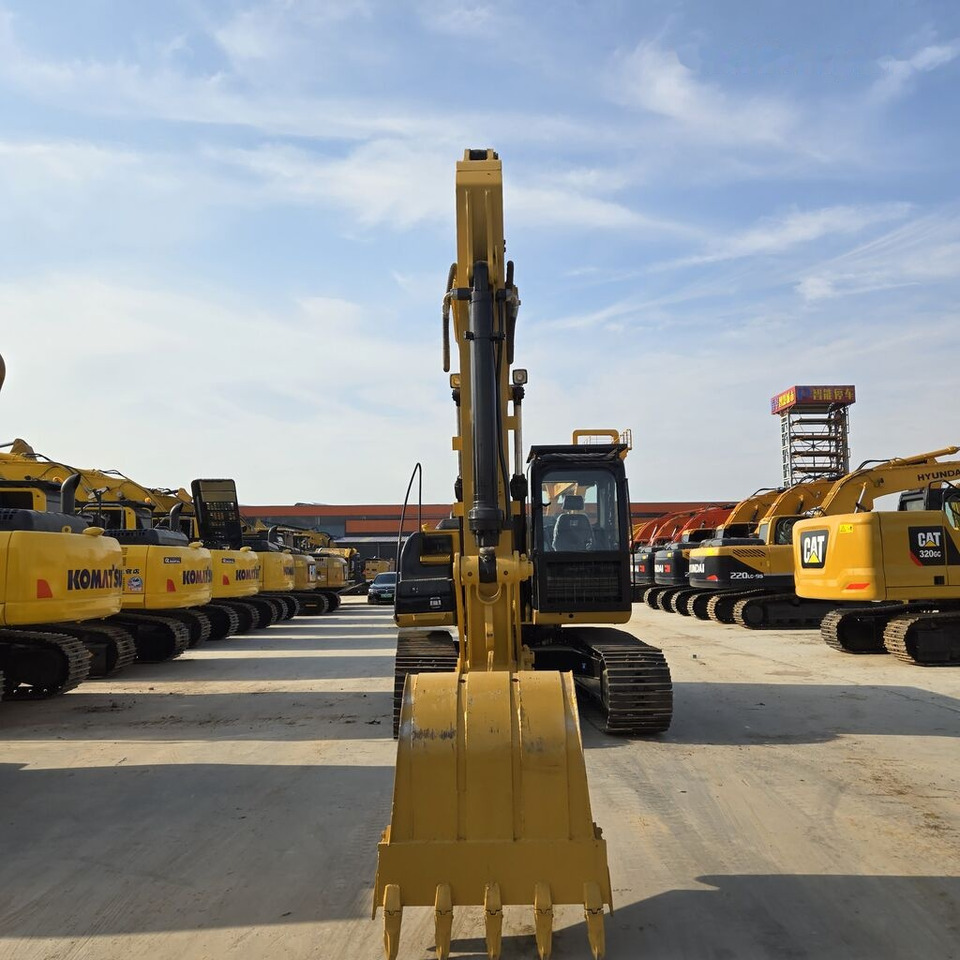 Caterpillar 315D2 - Kettenbagger: das Bild 4 Caterpillar 315D2 - Kettenbagger: das Bild 4