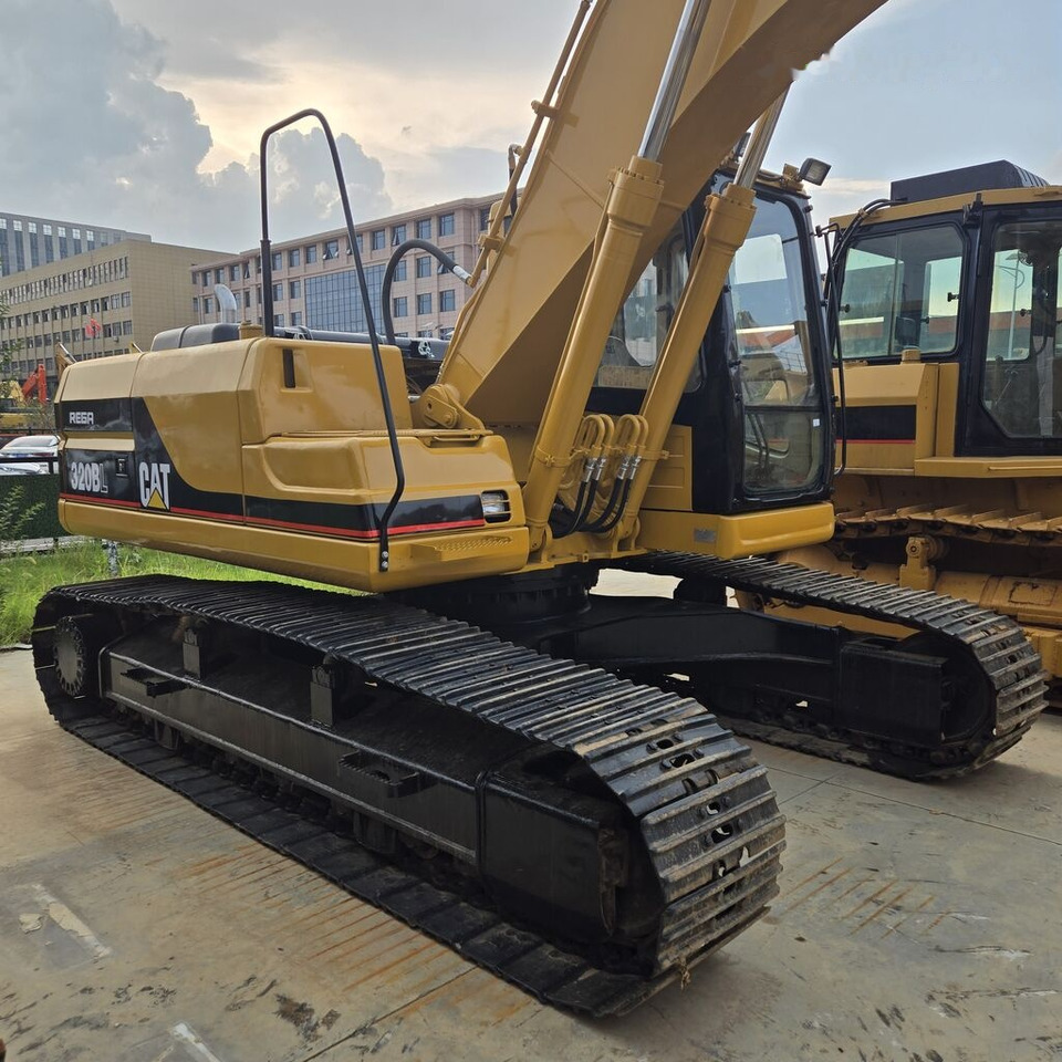 Caterpillar 320BL - Kettenbagger: das Bild 5 Caterpillar 320BL - Kettenbagger: das Bild 5