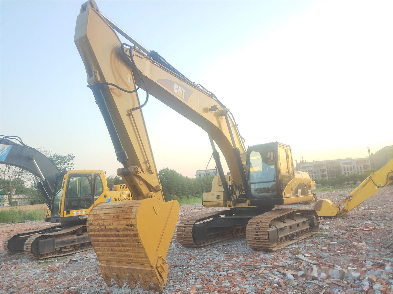 Caterpillar 325C - Kettenbagger: das Bild 3 Caterpillar 325C - Kettenbagger: das Bild 3