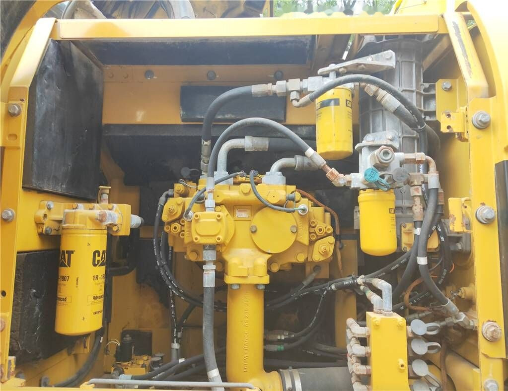 Caterpillar 329D - Kettenbagger: das Bild 2 Caterpillar 329D - Kettenbagger: das Bild 2