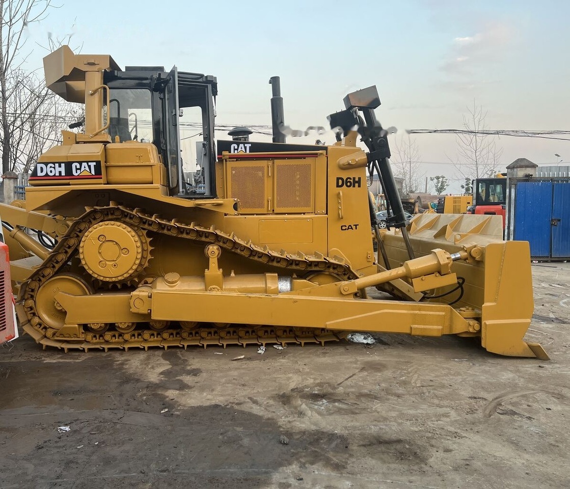 Caterpillar D6H - Bulldozer: das Bild 5 Caterpillar D6H - Bulldozer: das Bild 5