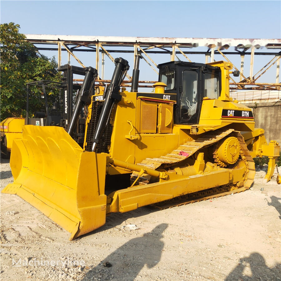 Caterpillar D7H - Bulldozer: das Bild 4 Caterpillar D7H - Bulldozer: das Bild 4