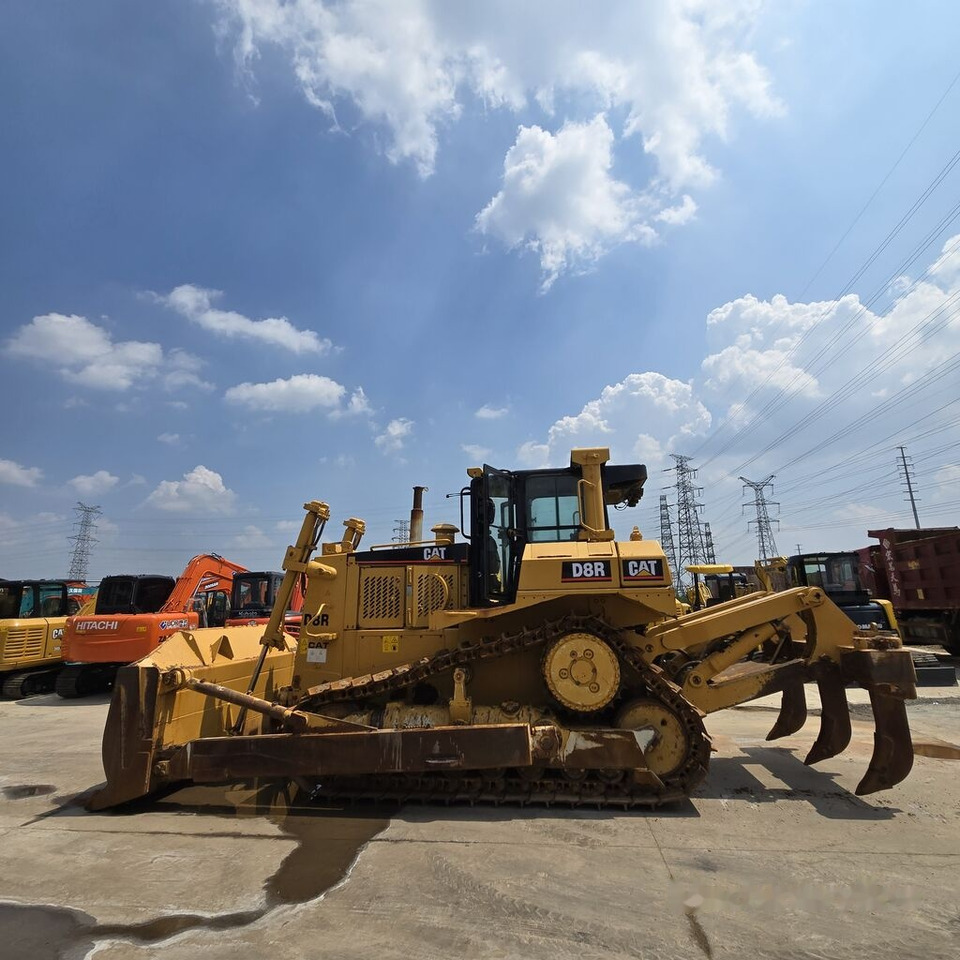 Caterpillar D8R - Bulldozer: das Bild 1 Caterpillar D8R - Bulldozer: das Bild 1