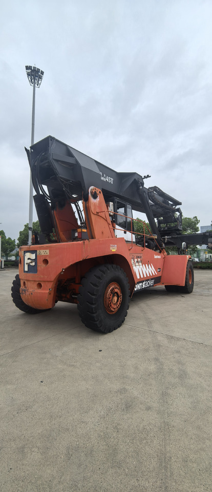 FANTUZZI CS45KM reach stacker - Reach stacker: das Bild 3 FANTUZZI CS45KM reach stacker - Reach stacker: das Bild 3