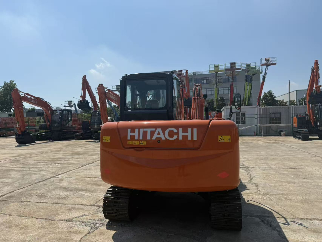 HITACHI ZX60 - Bagger: das Bild 2 HITACHI ZX60 - Bagger: das Bild 2