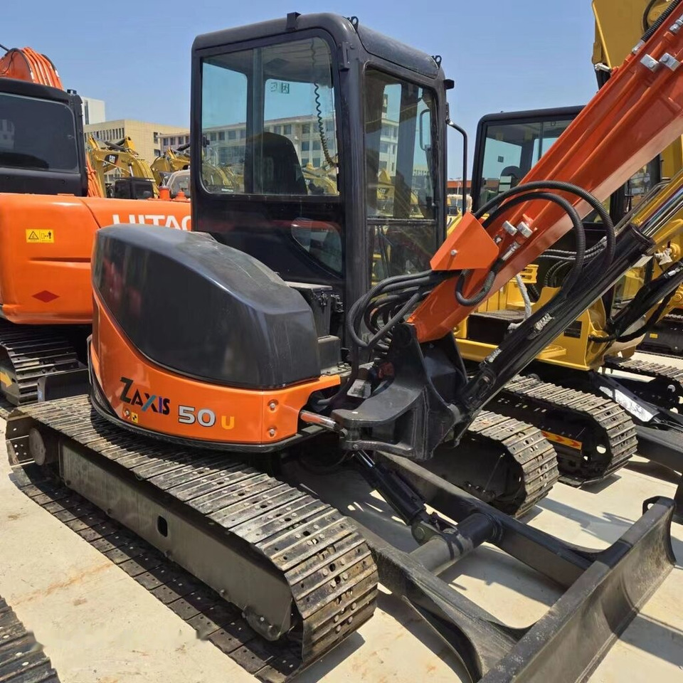 Hitachi ZX50U - Minibagger: das Bild 4 Hitachi ZX50U - Minibagger: das Bild 4