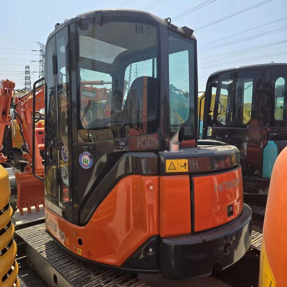 Hitachi ZX50U - Minibagger: das Bild 1 Hitachi ZX50U - Minibagger: das Bild 1