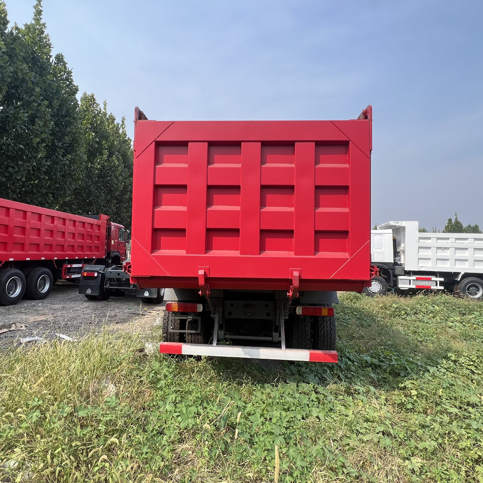 Howo 8*4 - Kipper: das Bild 2 Howo 8*4 - Kipper: das Bild 2