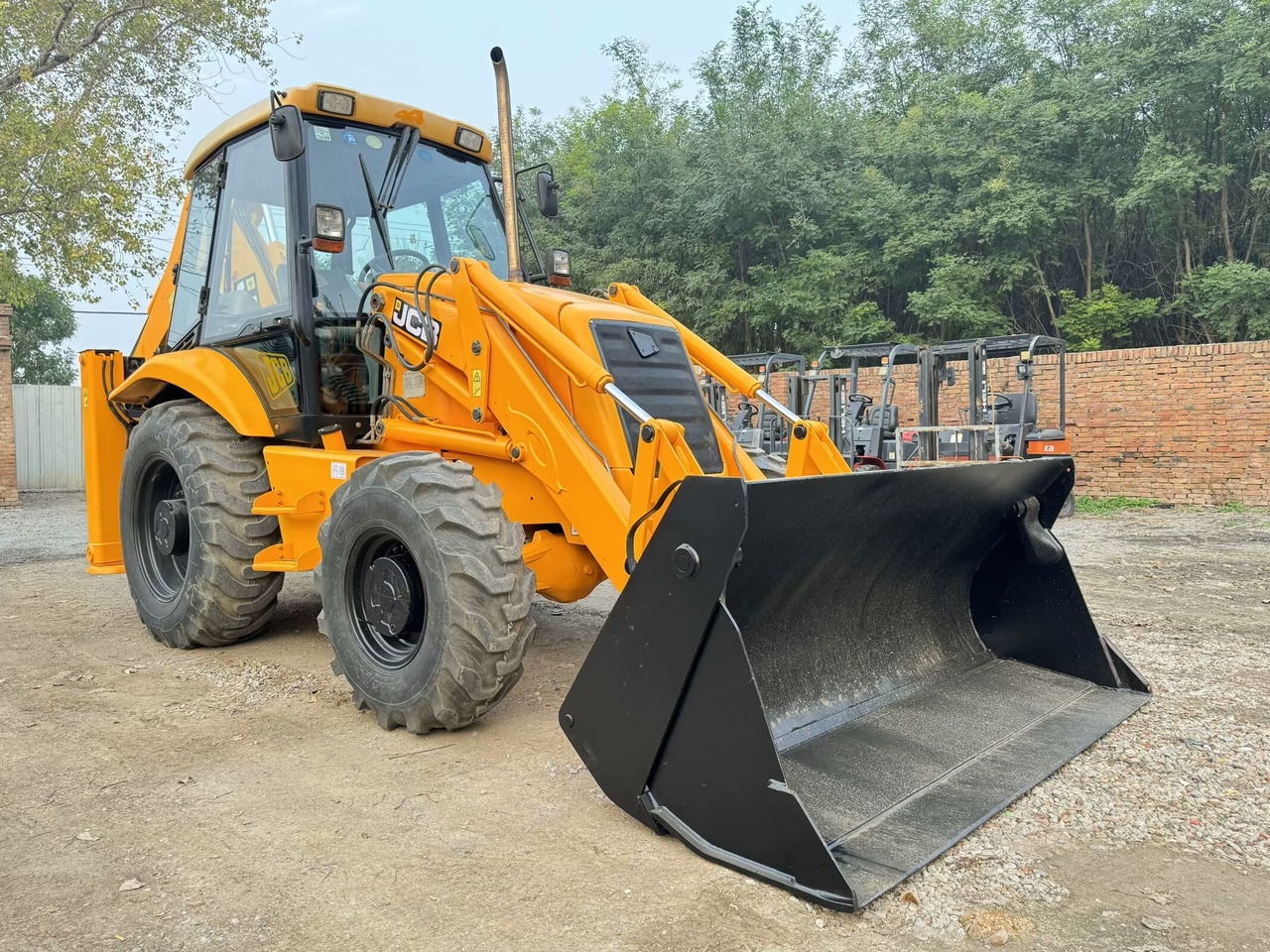 JCB 3CX - Baggerlader: das Bild 1 JCB 3CX - Baggerlader: das Bild 1