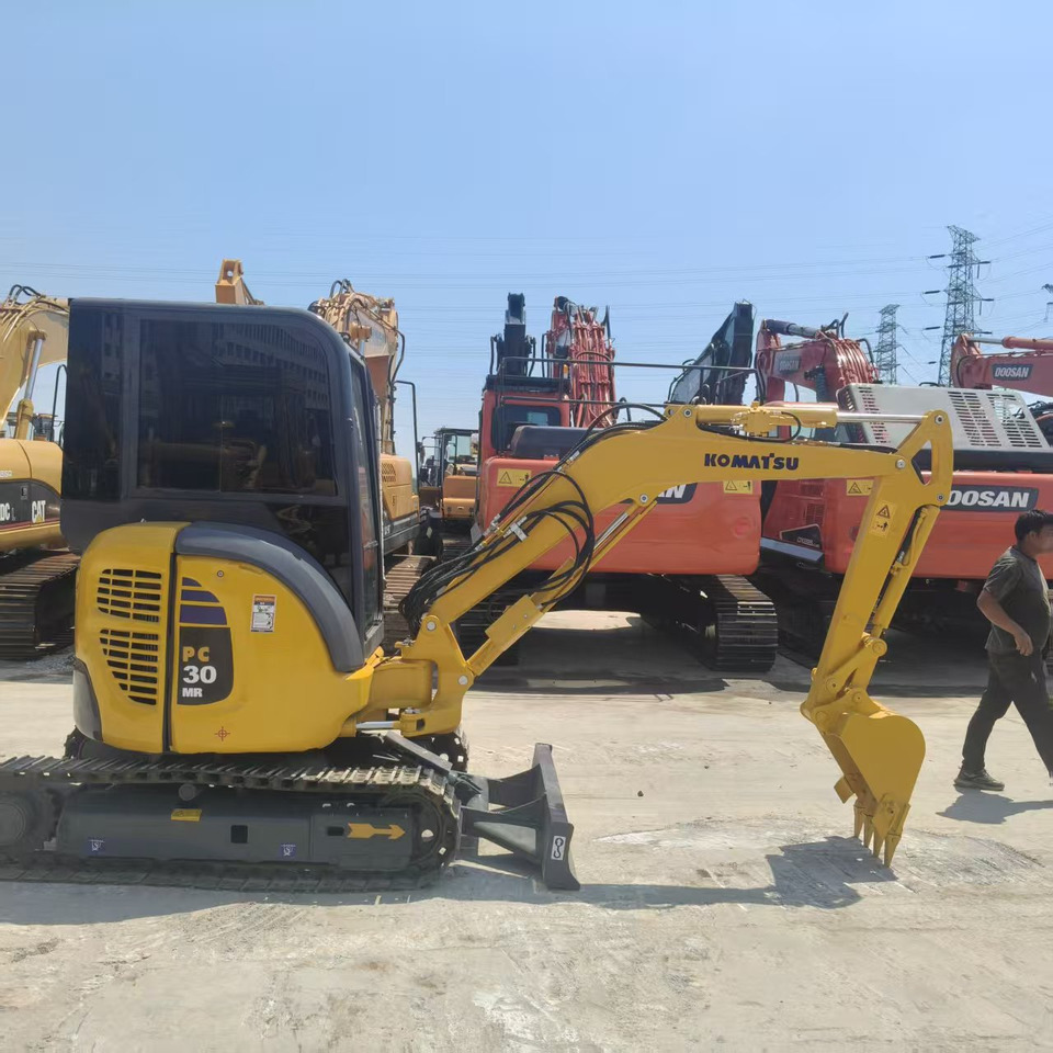 Minibagger KOMATSU PC30: das Bild 8