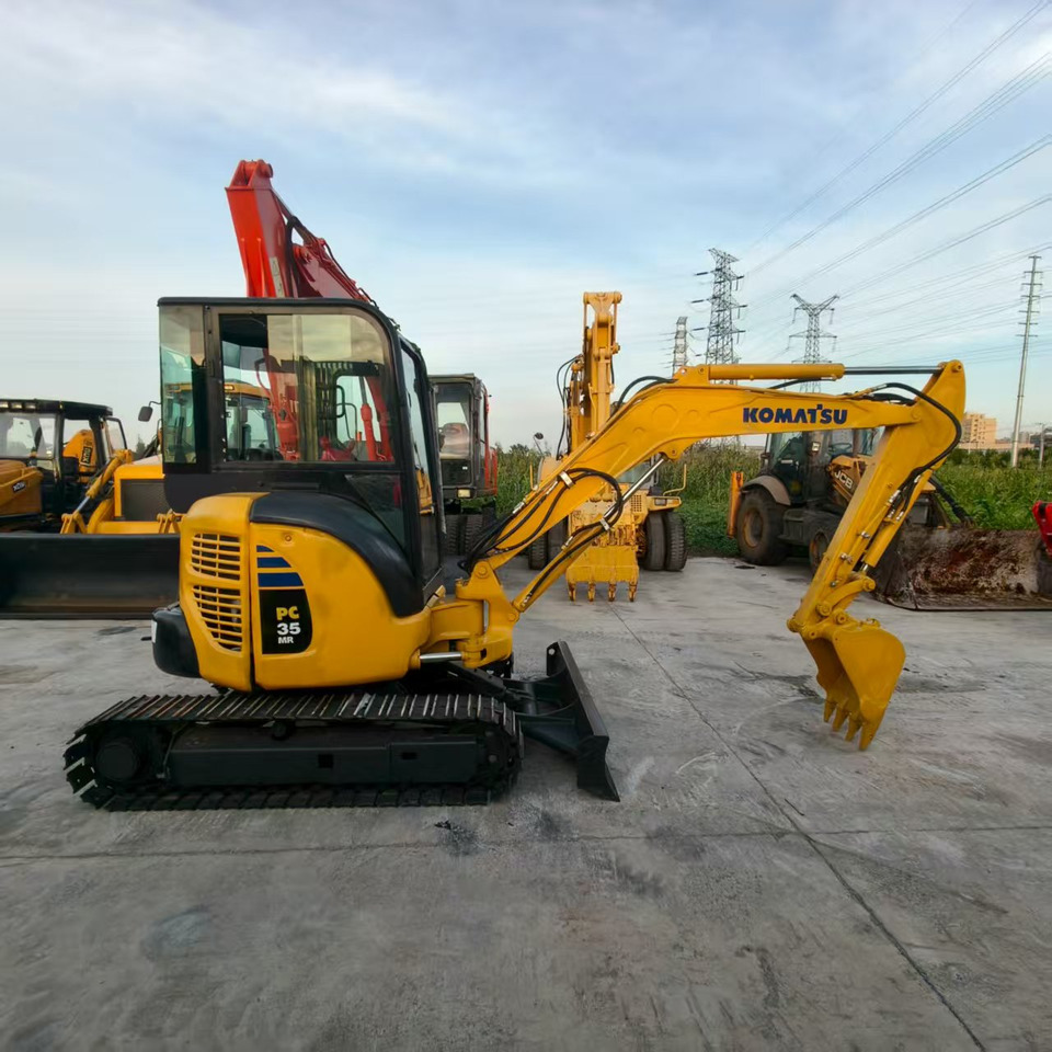 KOMATSU PC35 - Minibagger: das Bild 1 KOMATSU PC35 - Minibagger: das Bild 1