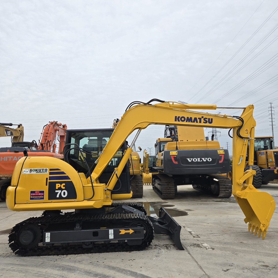 KOMATSU PC70-8 - Minibagger: das Bild 2 KOMATSU PC70-8 - Minibagger: das Bild 2