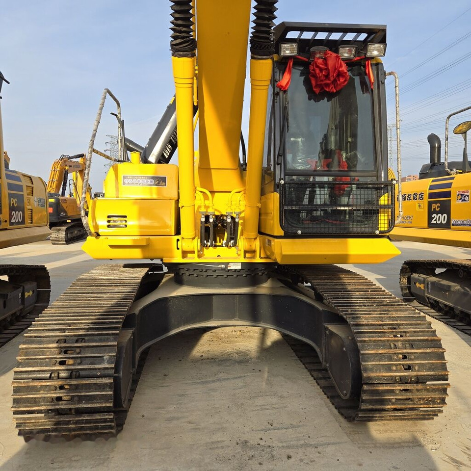 Komatsu PC200-8 - Kettenbagger: das Bild 5 Komatsu PC200-8 - Kettenbagger: das Bild 5