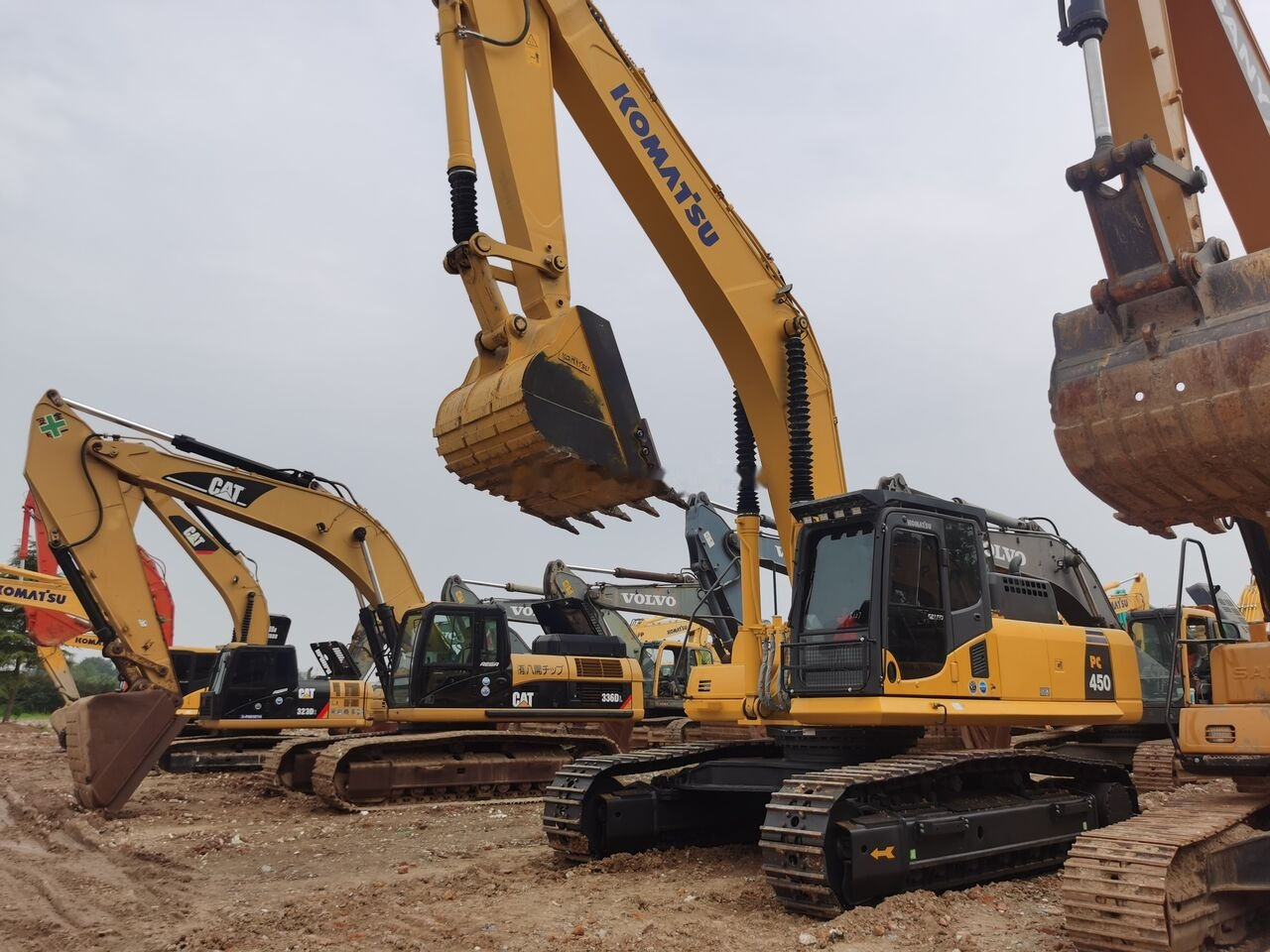 Komatsu PC450-8 - Kettenbagger: das Bild 2 Komatsu PC450-8 - Kettenbagger: das Bild 2