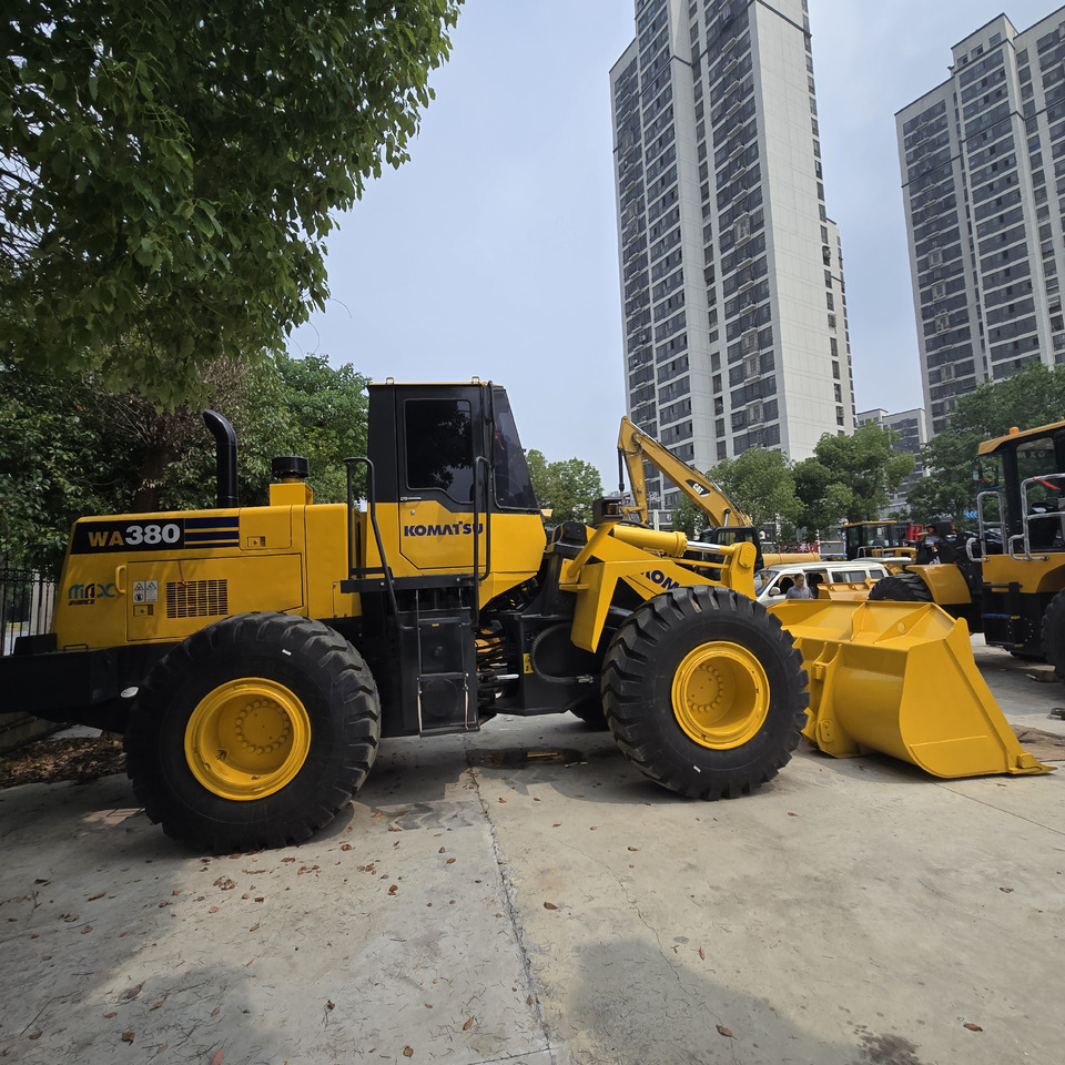 Komatsu WA380 - Radlader: das Bild 1 Komatsu WA380 - Radlader: das Bild 1