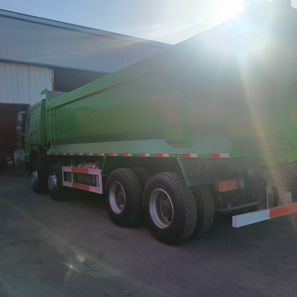 SINOTRUK HOWO - Koffer LKW: das Bild 3 SINOTRUK HOWO - Koffer LKW: das Bild 3