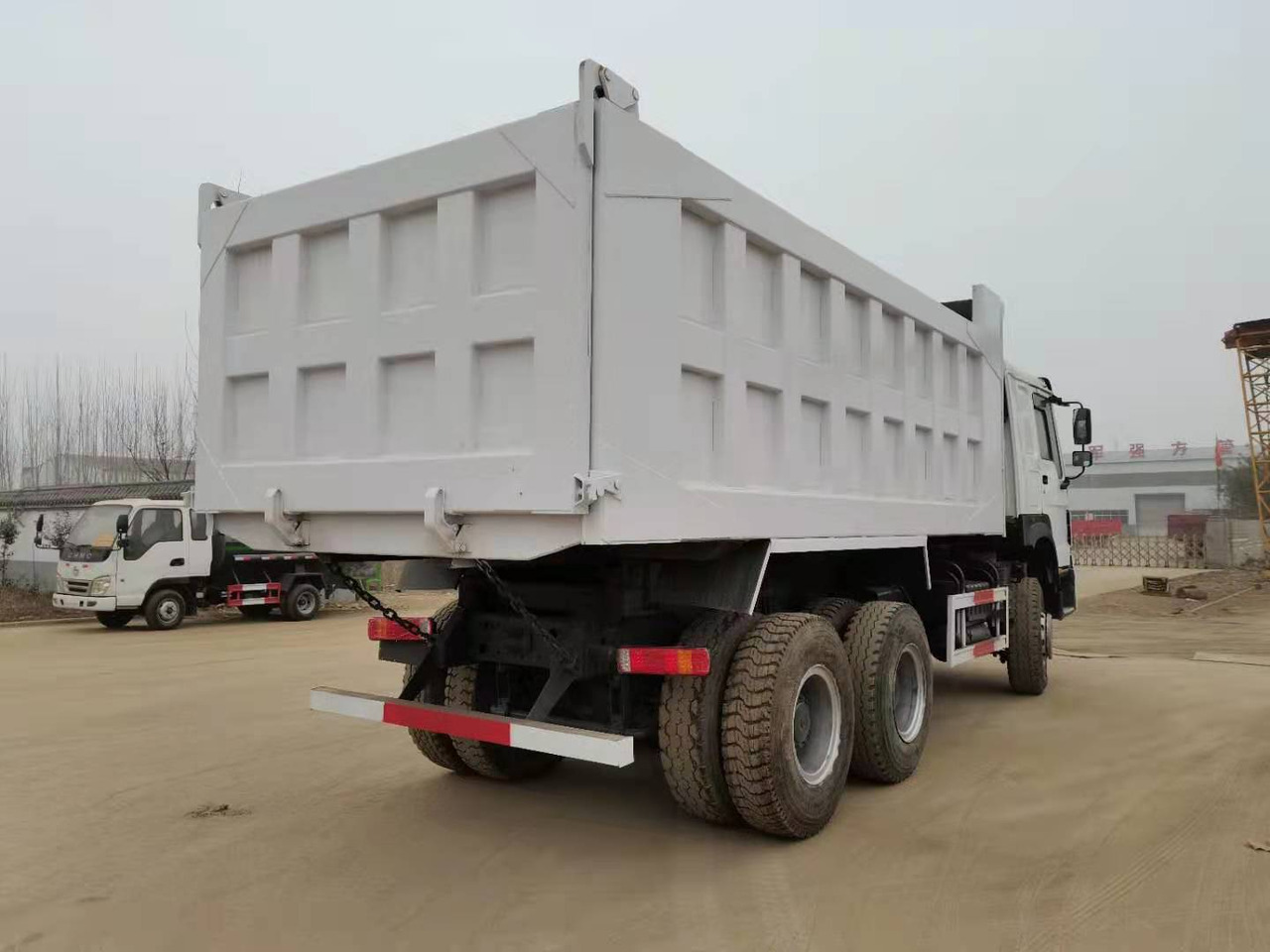 SINOTRUK HOWO - Kipper: das Bild 1 SINOTRUK HOWO - Kipper: das Bild 1