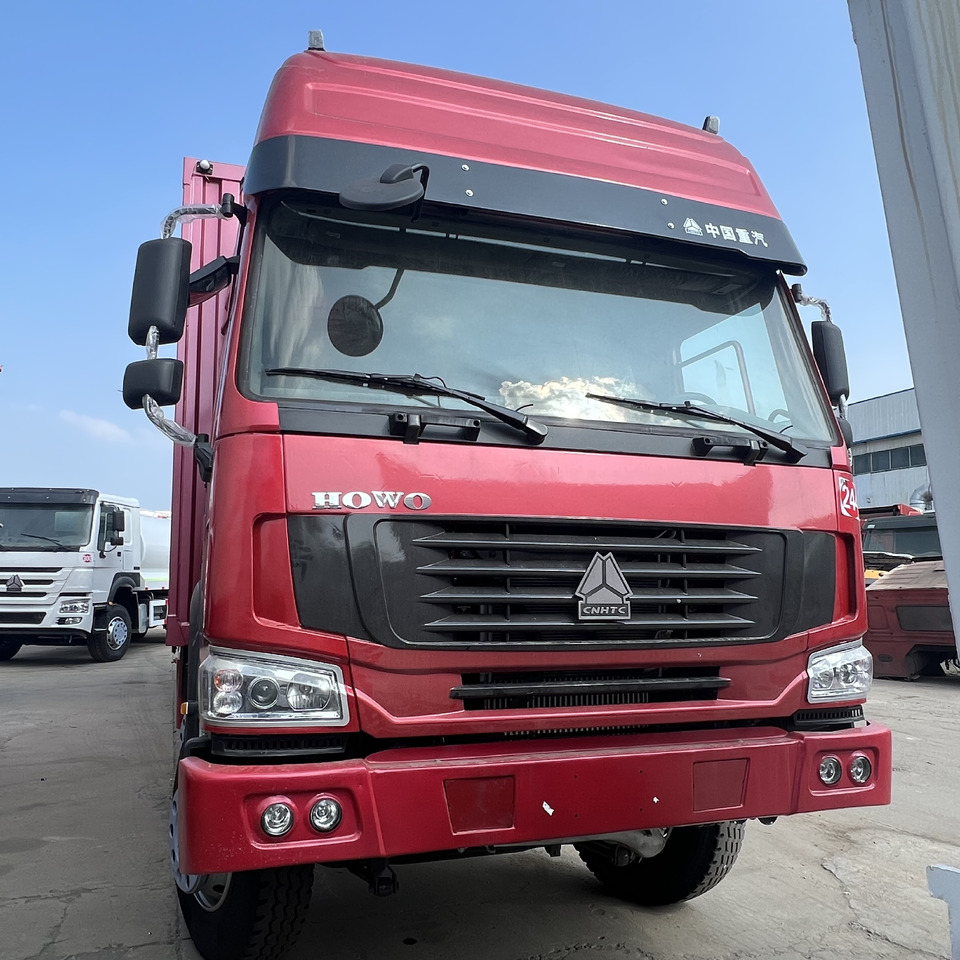 SINOTRUK HOWO - Koffer LKW: das Bild 2 SINOTRUK HOWO - Koffer LKW: das Bild 2