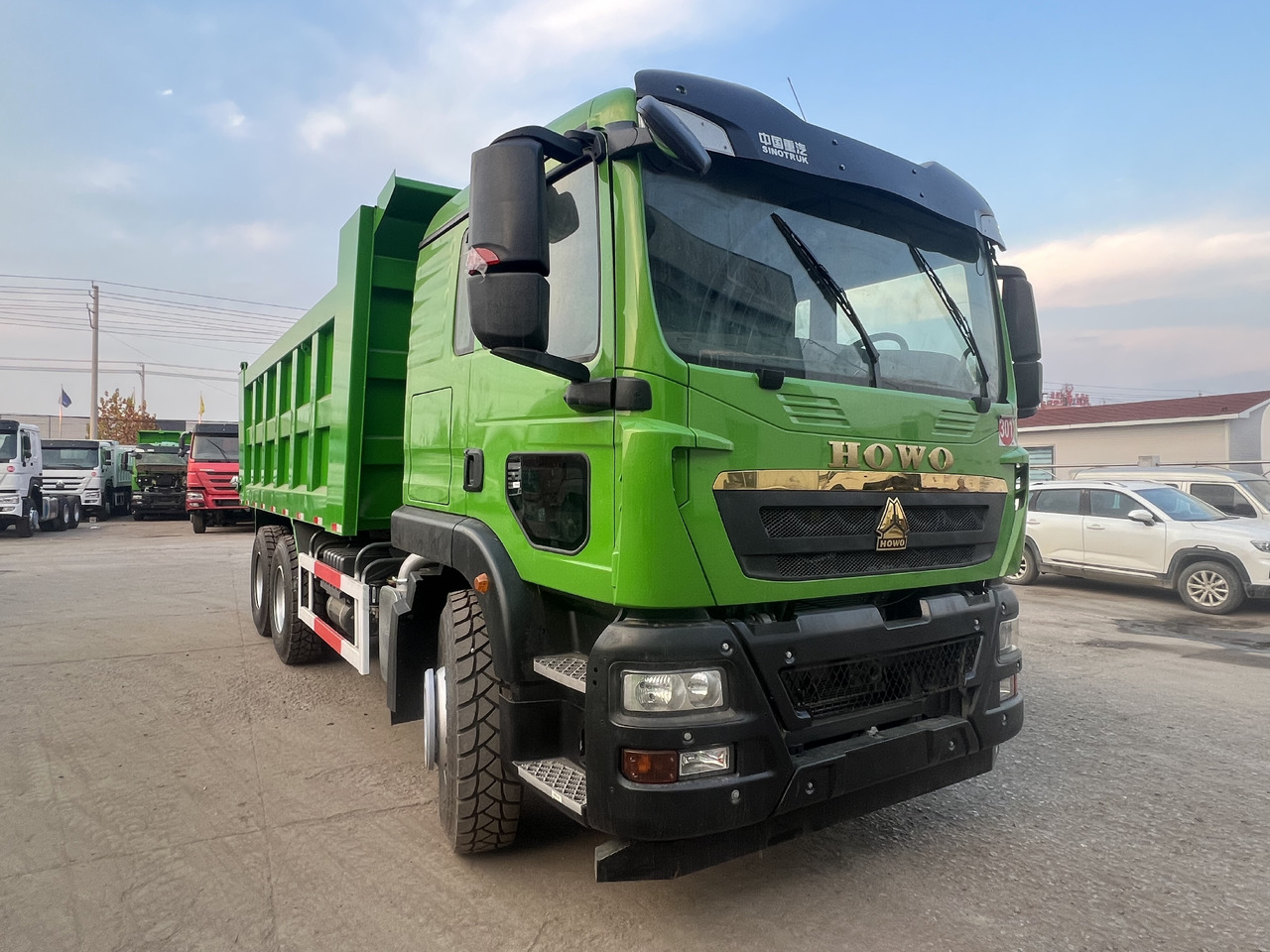 SINOTRUK TX 6x4 - Kipper: das Bild 1 SINOTRUK TX 6x4 - Kipper: das Bild 1
