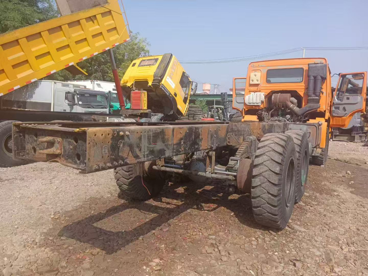 SINOTRUK HOWO - Sattelzugmaschine: das Bild 5 SINOTRUK HOWO - Sattelzugmaschine: das Bild 5