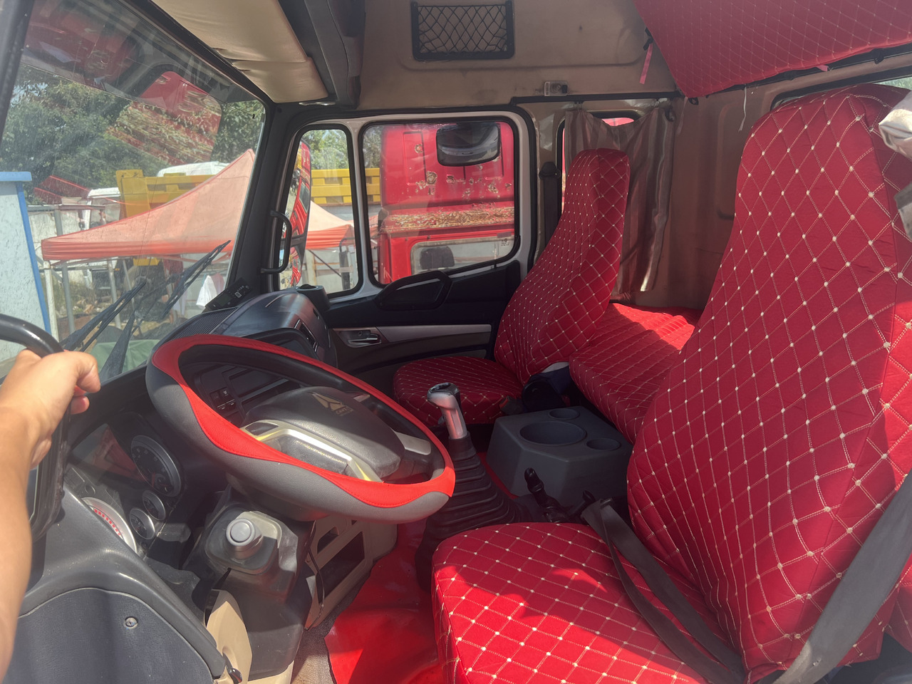 SINOTRUK HOWO trailer head – Leasing SINOTRUK HOWO trailer head: das Bild 8