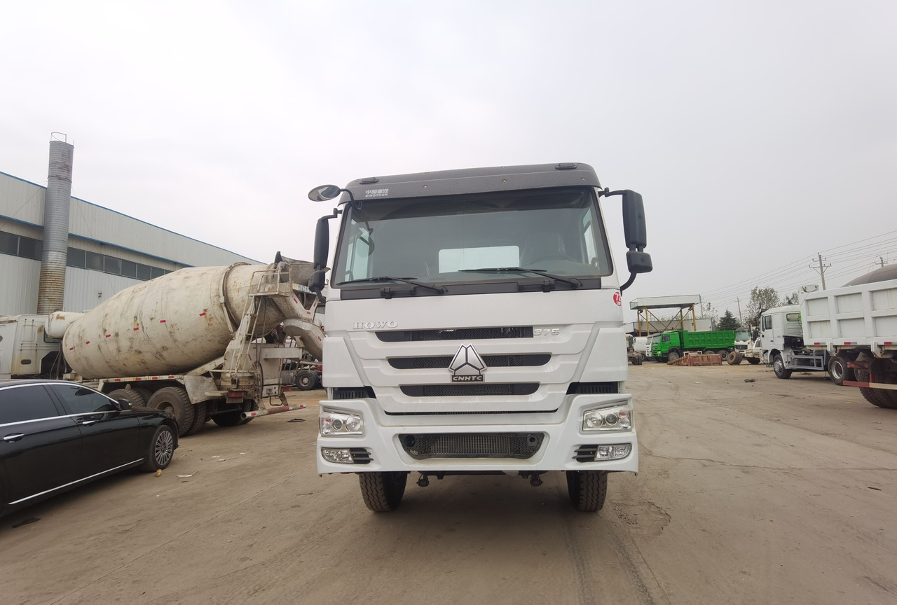 SINOTRUK HOWO trailer head - Sattelzugmaschine: das Bild 5 SINOTRUK HOWO trailer head - Sattelzugmaschine: das Bild 5