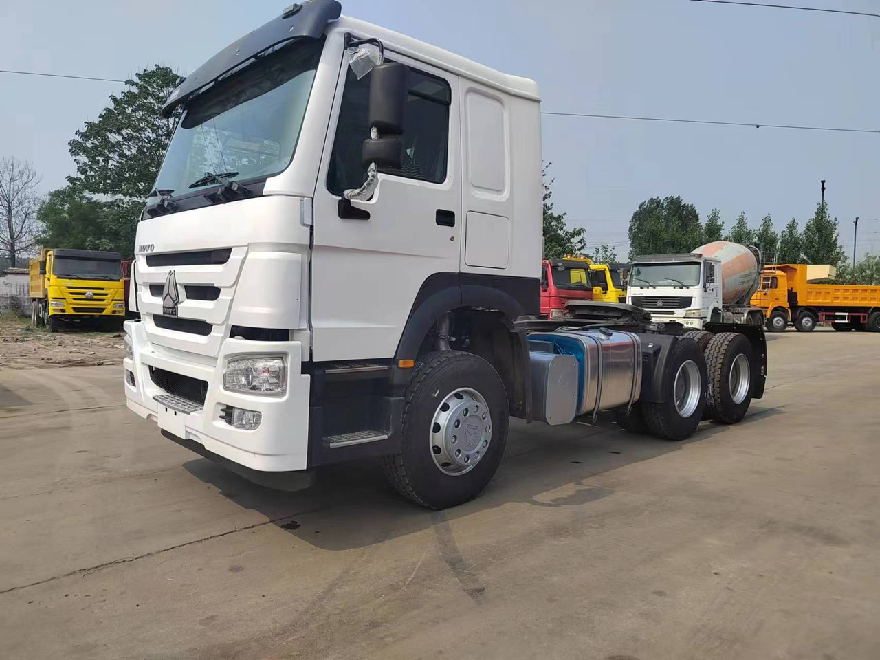 SINOTRUK Howo trailer head - Sattelzugmaschine: das Bild 1 SINOTRUK Howo trailer head - Sattelzugmaschine: das Bild 1