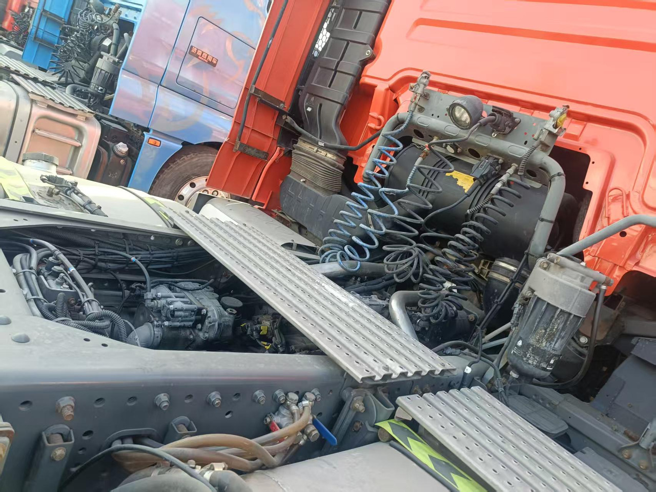 SITRAK Tractor unit - Sattelzugmaschine: das Bild 3 SITRAK Tractor unit - Sattelzugmaschine: das Bild 3