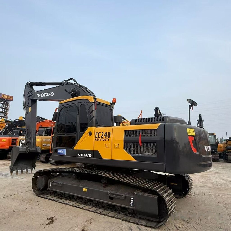 Volvo EC240 - Kettenbagger: das Bild 1 Volvo EC240 - Kettenbagger: das Bild 1