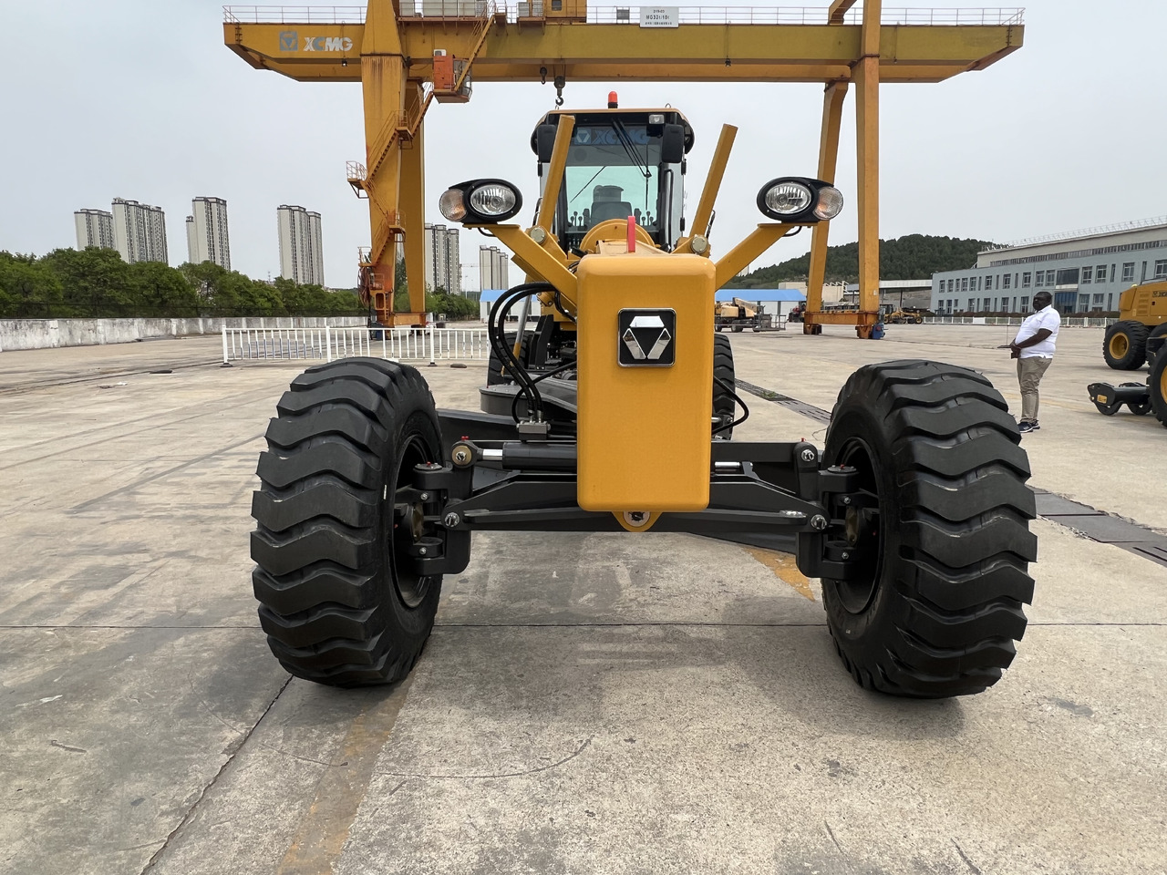XCMG GR2153 - Grader: das Bild 2 XCMG GR2153 - Grader: das Bild 2