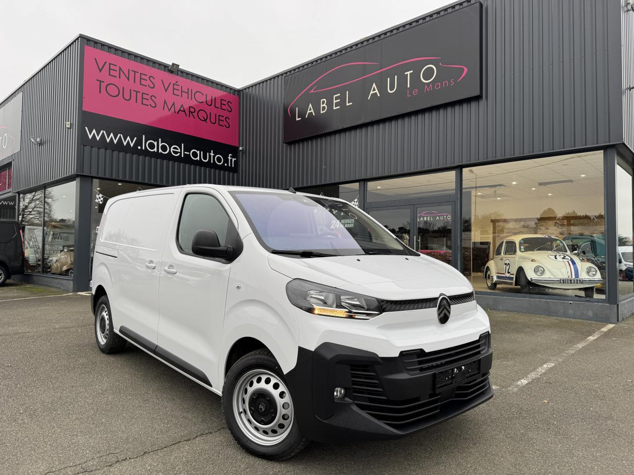 CITROEN Jumpy M 2.0 BlueHDi - 145 S&S - BV EAT8 III FOURGON . PHASE 2 - Kastenwagen: das Bild 5 CITROEN Jumpy M 2.0 BlueHDi - 145 S&S - BV EAT8 III FOURGON . PHASE 2 - Kastenwagen: das Bild 5