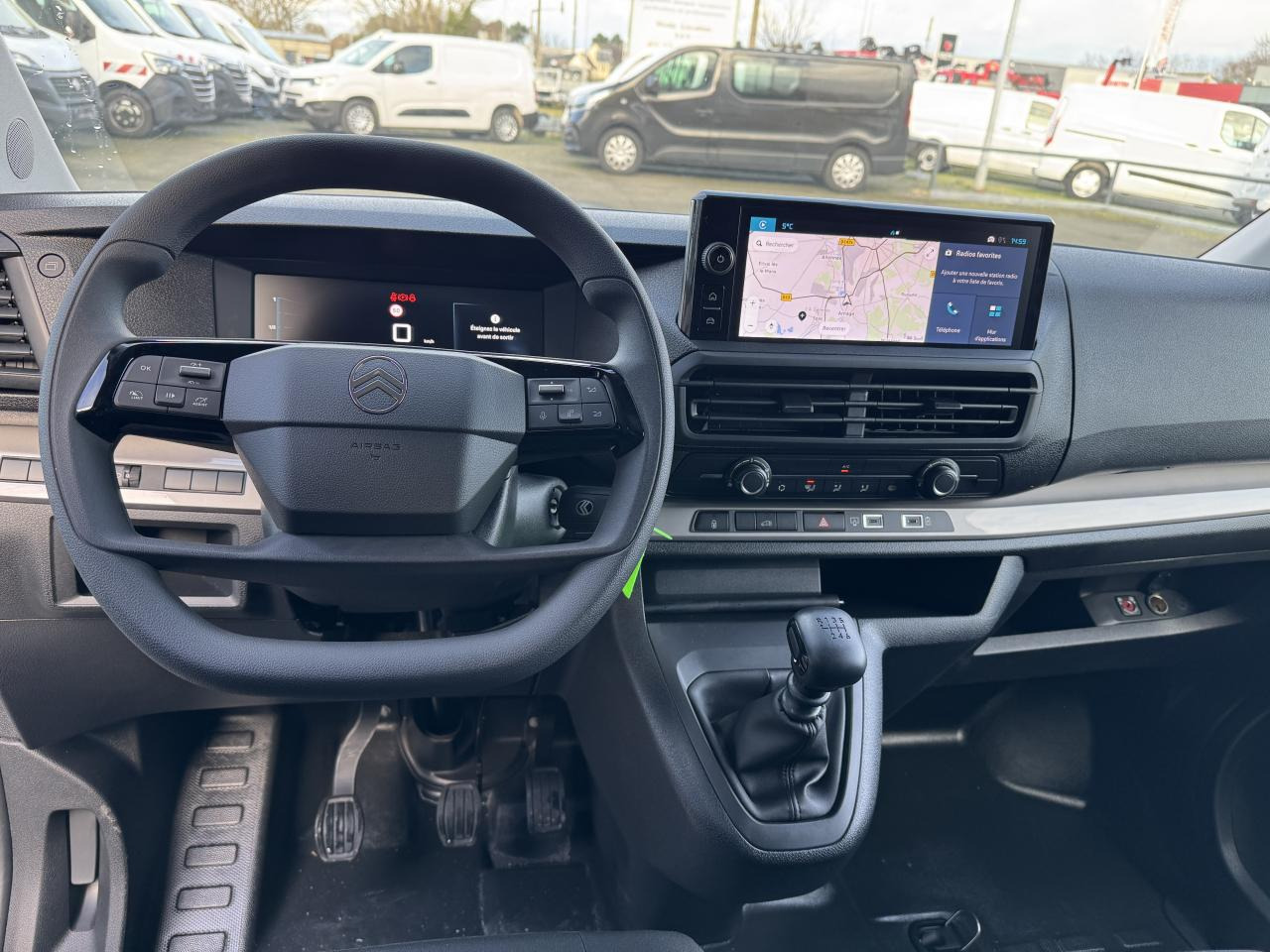 CITROEN Jumpy XL 2.0 BlueHDi - 145 S&S - BVM III FOURGON . PHASE 2 - Kastenwagen: das Bild 4 CITROEN Jumpy XL 2.0 BlueHDi - 145 S&S - BVM III FOURGON . PHASE 2 - Kastenwagen: das Bild 4