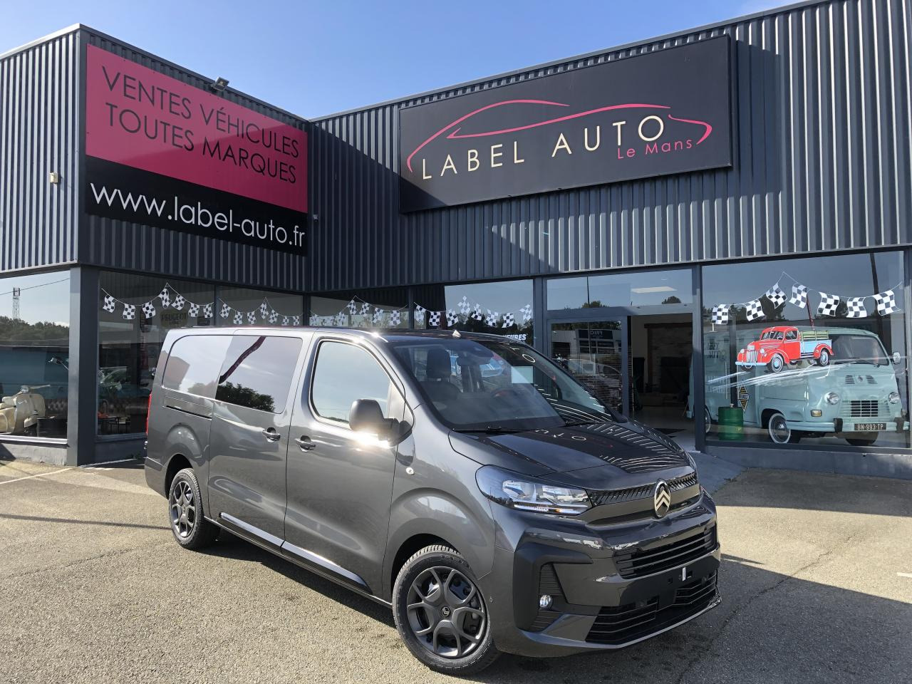 CITROEN Jumpy XL 2.0 BlueHDi - 180 S&S - BV EAT8 III CABINE APPROFONDIE Cabine approfondie Fixe PHASE 2 - Kastenwagen: das Bild 1 CITROEN Jumpy XL 2.0 BlueHDi - 180 S&S - BV EAT8 III CABINE APPROFONDIE Cabine approfondie Fixe PHASE 2 - Kastenwagen: das Bild 1