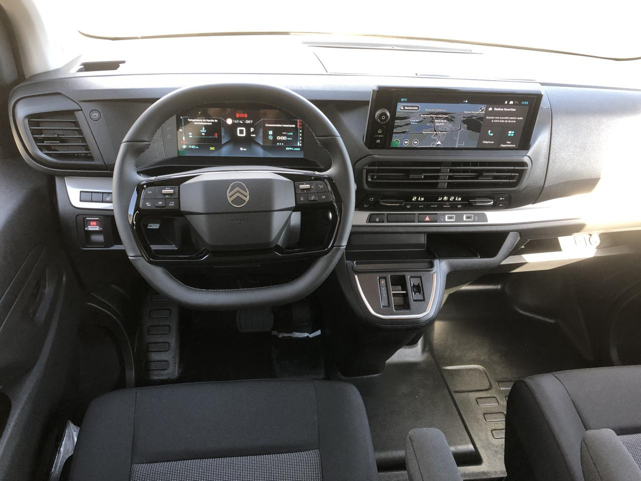 CITROEN Jumpy XL 2.0 BlueHDi - 180 S&S - BV EAT8 III CABINE APPROFONDIE Cabine approfondie Fixe PHASE 2 - Kastenwagen: das Bild 4 CITROEN Jumpy XL 2.0 BlueHDi - 180 S&S - BV EAT8 III CABINE APPROFONDIE Cabine approfondie Fixe PHASE 2 - Kastenwagen: das Bild 4