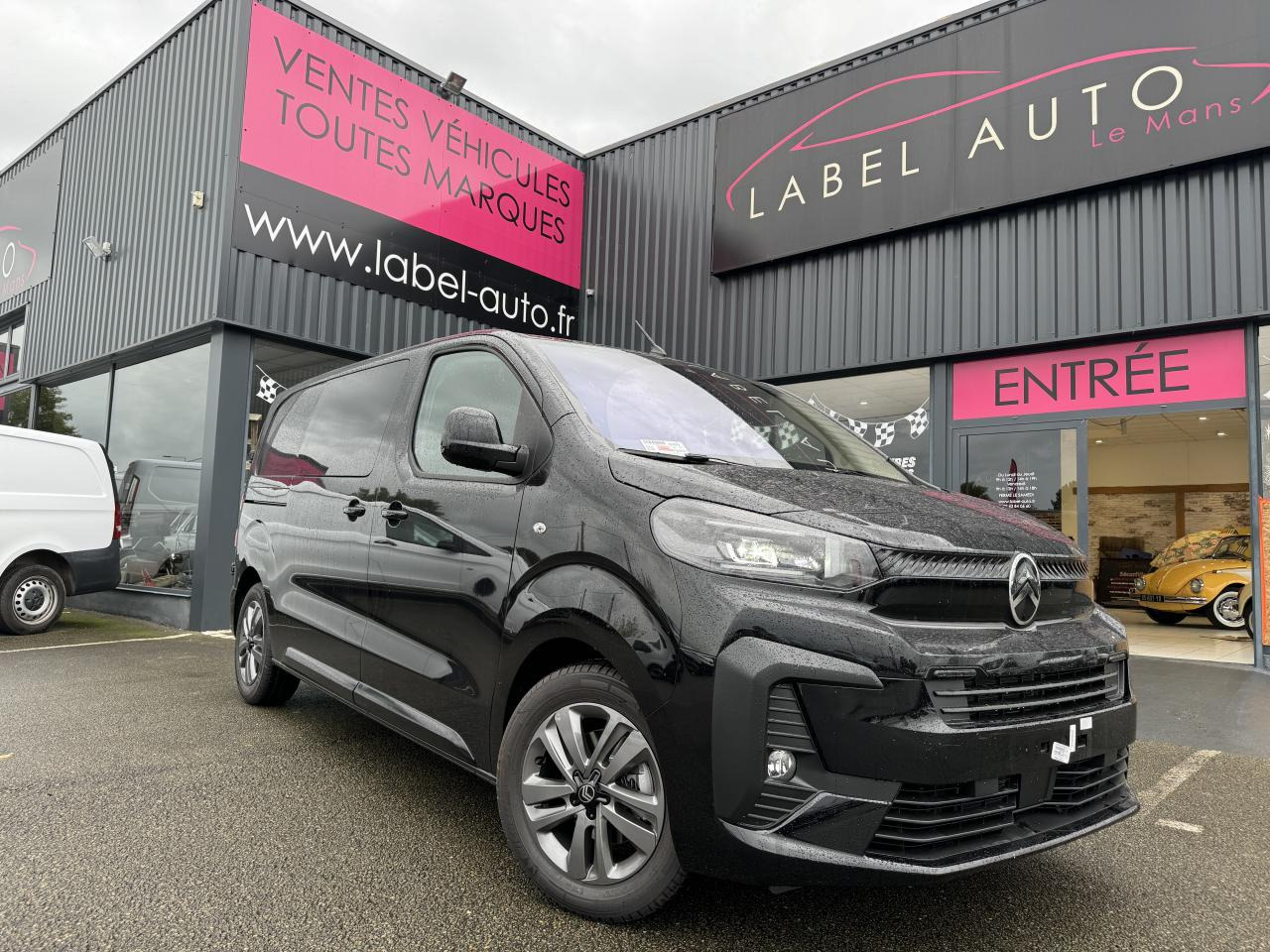 CITROEN jumpy M 2.0 BLUEHDI 180 S S EAT8 DOUBLE CABINE 5 PLACES - Kastenwagen: das Bild 1 CITROEN jumpy M 2.0 BLUEHDI 180 S S EAT8 DOUBLE CABINE 5 PLACES - Kastenwagen: das Bild 1