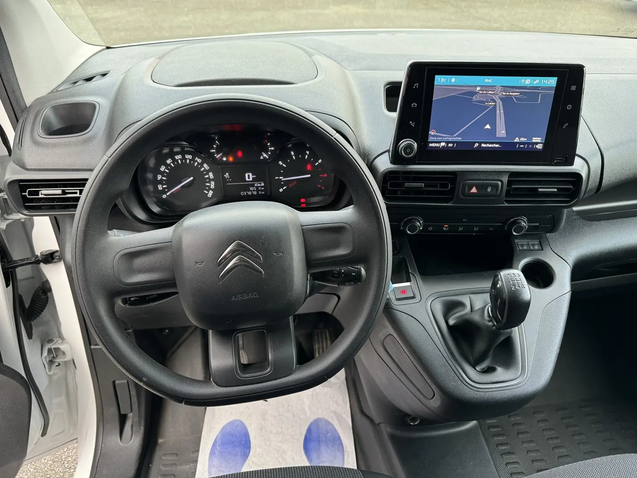 Citroen Berlingo M 650KG BLUEHDI 100 S&S DRIVER - Kastenwagen: das Bild 4 Citroen Berlingo M 650KG BLUEHDI 100 S&S DRIVER - Kastenwagen: das Bild 4