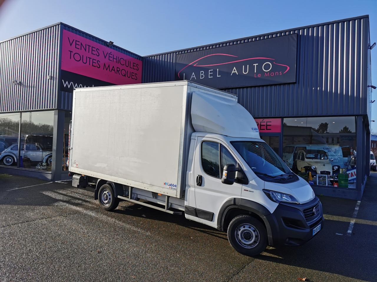 FIAT DUCATO 3T5 CAISSE + HAYON 2.3 MJT 140CH PRO LOUNGE - Koffer Transporter: das Bild 1 FIAT DUCATO 3T5 CAISSE + HAYON 2.3 MJT 140CH PRO LOUNGE - Koffer Transporter: das Bild 1