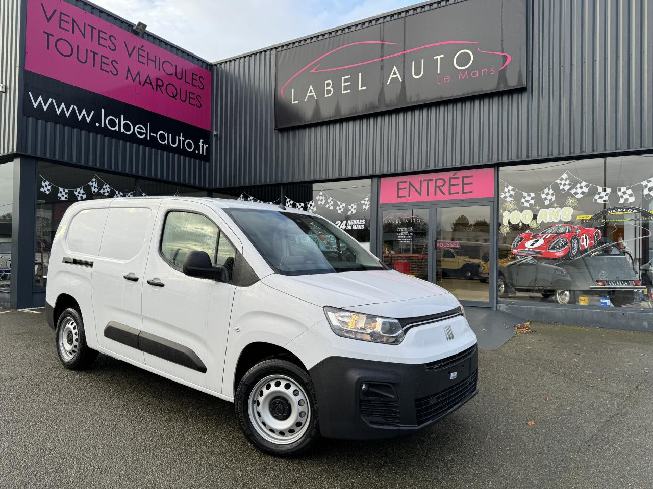 FIAT Doblo XL 950KG 1.5 BlueHDi S&S - 130 - BV EAT8 III FOURGON Fourgon XL PHASE 2 - Kastenwagen: das Bild 3 FIAT Doblo XL 950KG 1.5 BlueHDi S&S - 130 - BV EAT8 III FOURGON Fourgon XL PHASE 2 - Kastenwagen: das Bild 3