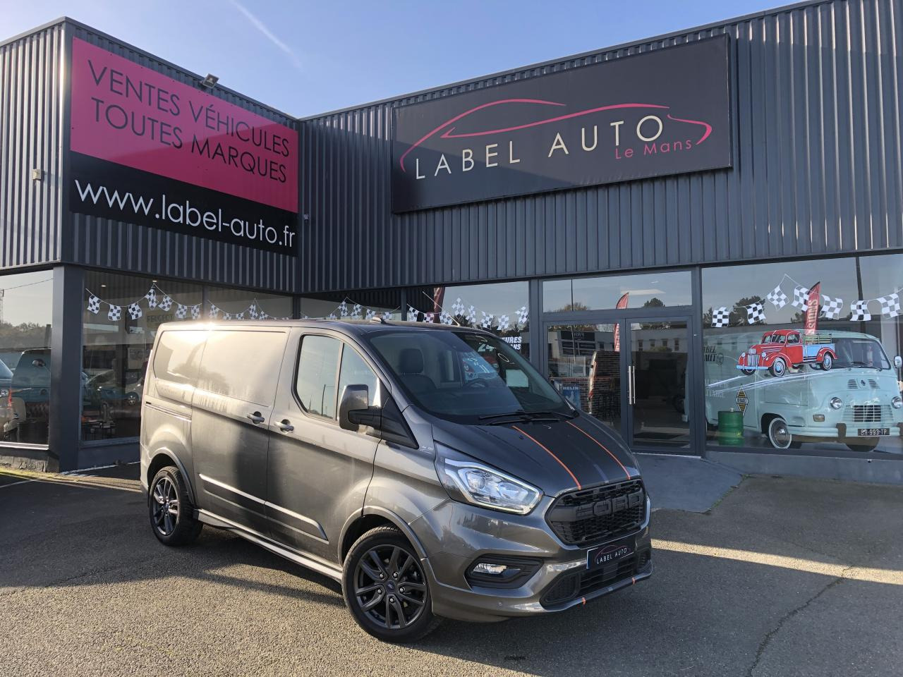 FORD Transit Custom 2.0 EcoBlue 185 ch BVA Fourgon 290 L1H1 Sport - Kastenwagen: das Bild 3 FORD Transit Custom 2.0 EcoBlue 185 ch BVA Fourgon 290 L1H1 Sport - Kastenwagen: das Bild 3