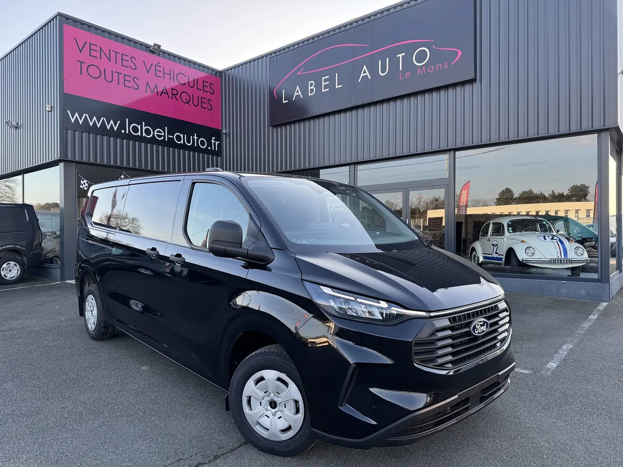 Ford Transit Custom 320 L2H1 2.0 ECOBLUE 170CH TREND BVA8 - Kastenwagen: das Bild 1 Ford Transit Custom 320 L2H1 2.0 ECOBLUE 170CH TREND BVA8 - Kastenwagen: das Bild 1