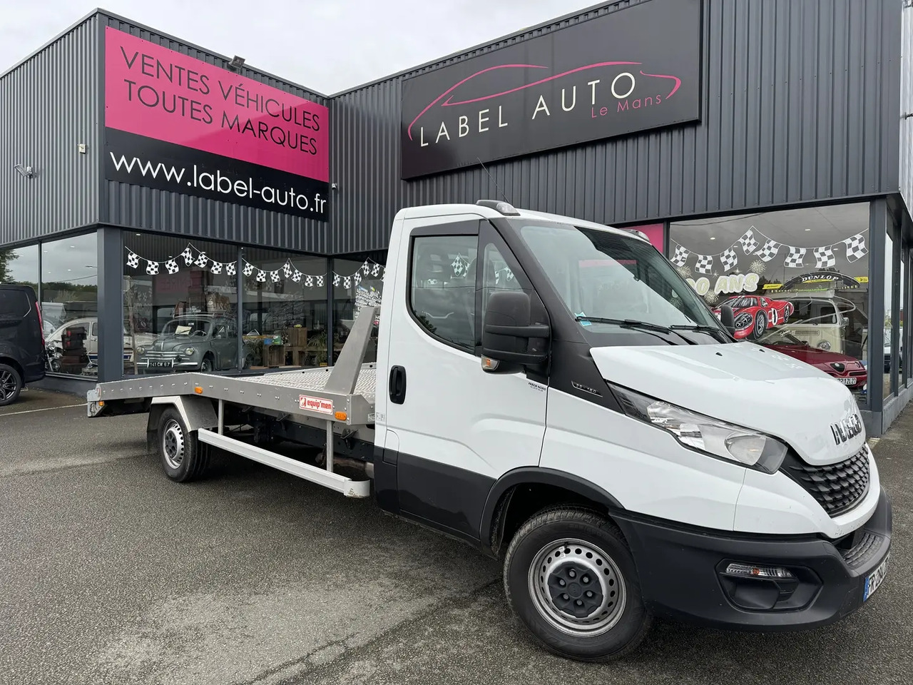 Iveco Daily 35C16H3.0 EMPATTEMENT 4100 - Abschleppwagen: das Bild 1 Iveco Daily 35C16H3.0 EMPATTEMENT 4100 - Abschleppwagen: das Bild 1