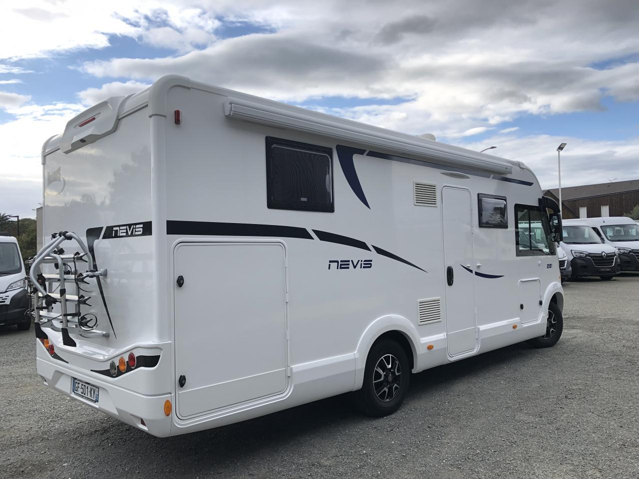 MC LOUIS NEVIS 281 - Integriertes Wohnmobil: das Bild 2 MC LOUIS NEVIS 281 - Integriertes Wohnmobil: das Bild 2