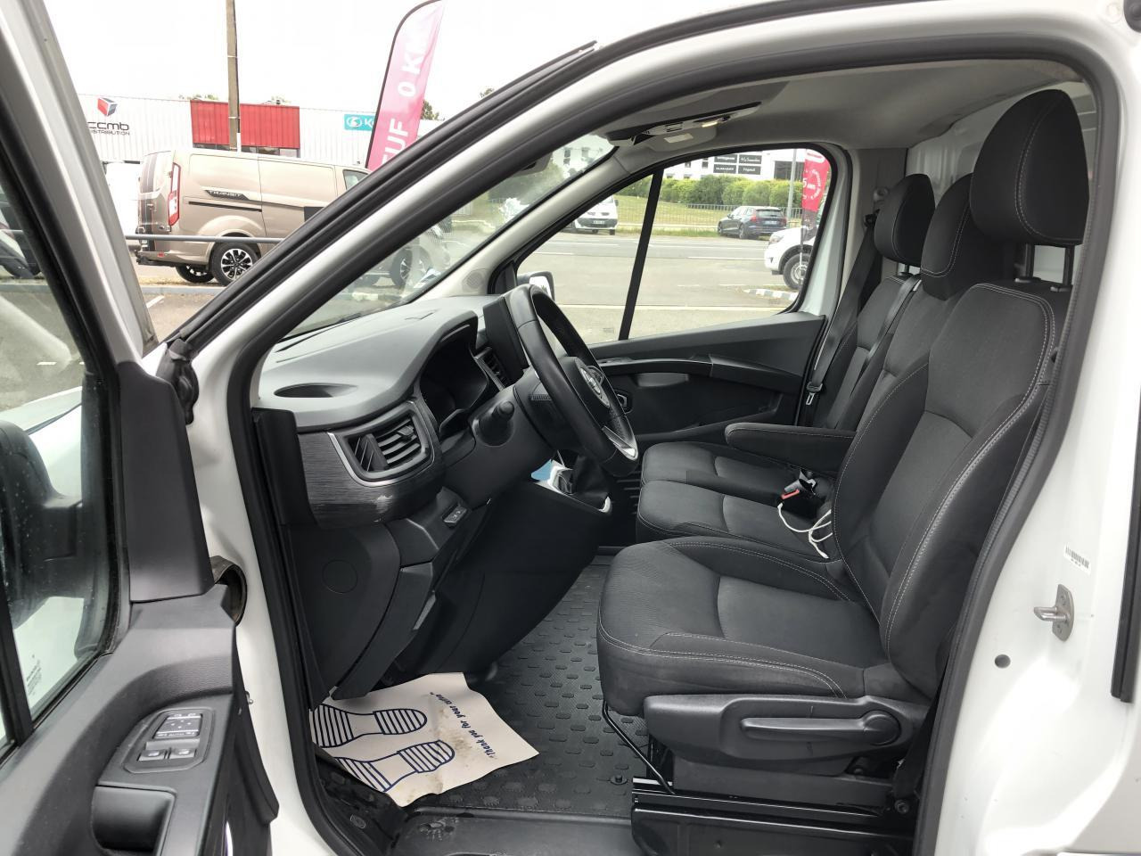 Nissan Primastar L1H1 2T8 2.0 DCI 150CH N-CONNECTA DCT GPS KIT BOIS - Kastenwagen: das Bild 4 Nissan Primastar L1H1 2T8 2.0 DCI 150CH N-CONNECTA DCT GPS KIT BOIS - Kastenwagen: das Bild 4