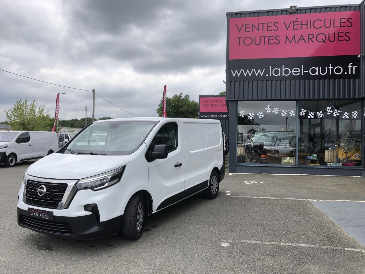 Nissan Primastar L1H1 2T8 2.0 DCI 150CH N-CONNECTA DCT GPS KIT BOIS - Kastenwagen: das Bild 5 Nissan Primastar L1H1 2T8 2.0 DCI 150CH N-CONNECTA DCT GPS KIT BOIS - Kastenwagen: das Bild 5