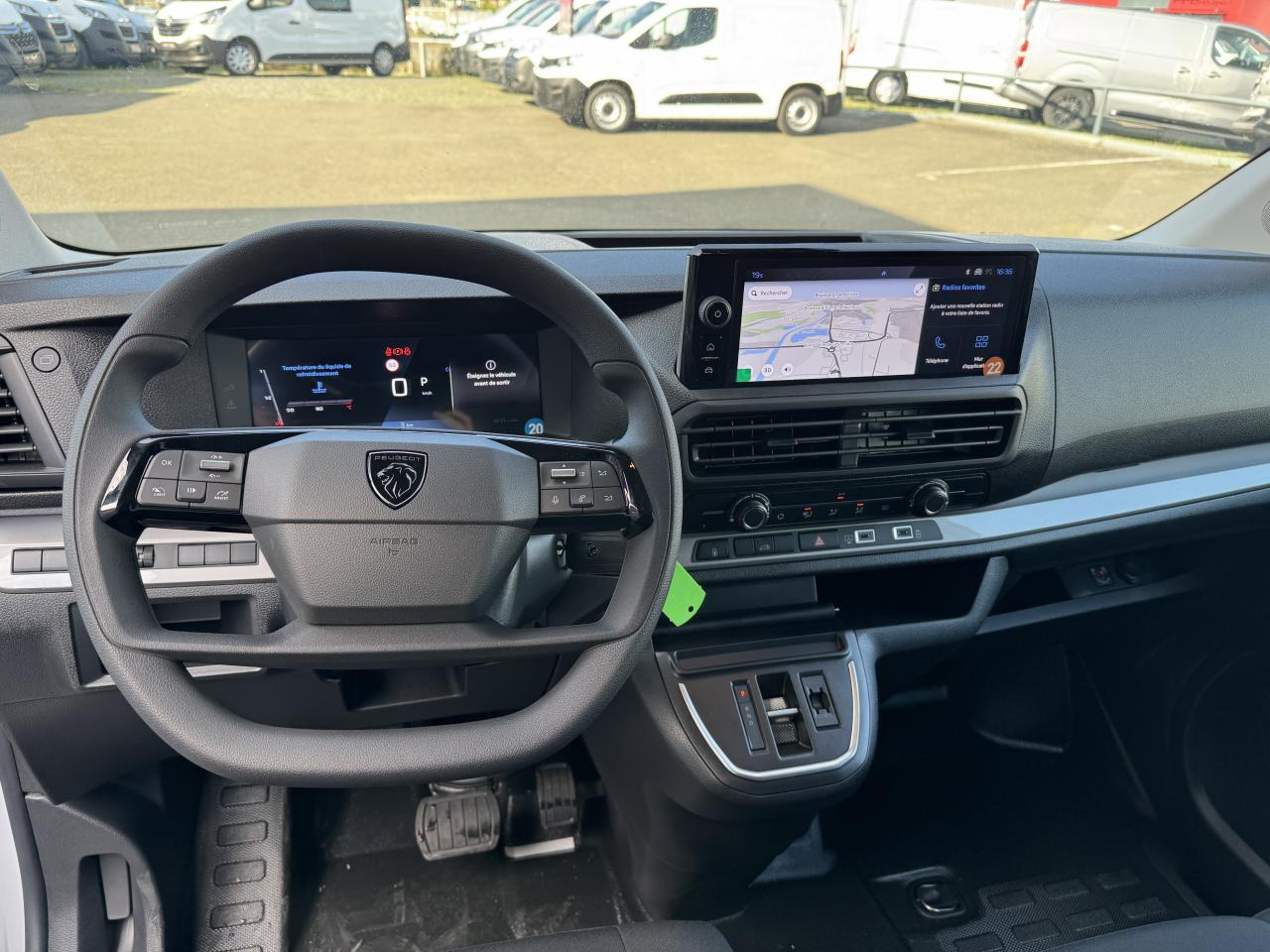 PEUGEOT Expert M 2.0 BlueHDi - 145 S&S - BV EAT8 III FOURGON Fourgon PHASE 2 - Kastenwagen: das Bild 4 PEUGEOT Expert M 2.0 BlueHDi - 145 S&S - BV EAT8 III FOURGON Fourgon PHASE 2 - Kastenwagen: das Bild 4