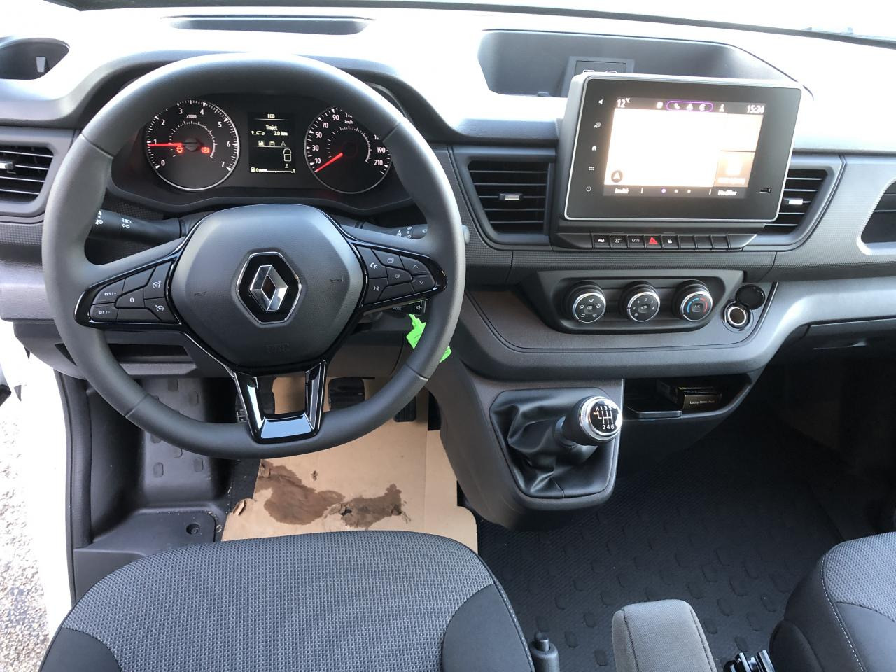 RENAULT Trafic L2H1 3000 Kg 2.0 Blue dCi - 130CH FOURGON 2 PLACES - Kastenwagen: das Bild 3 RENAULT Trafic L2H1 3000 Kg 2.0 Blue dCi - 130CH FOURGON 2 PLACES - Kastenwagen: das Bild 3