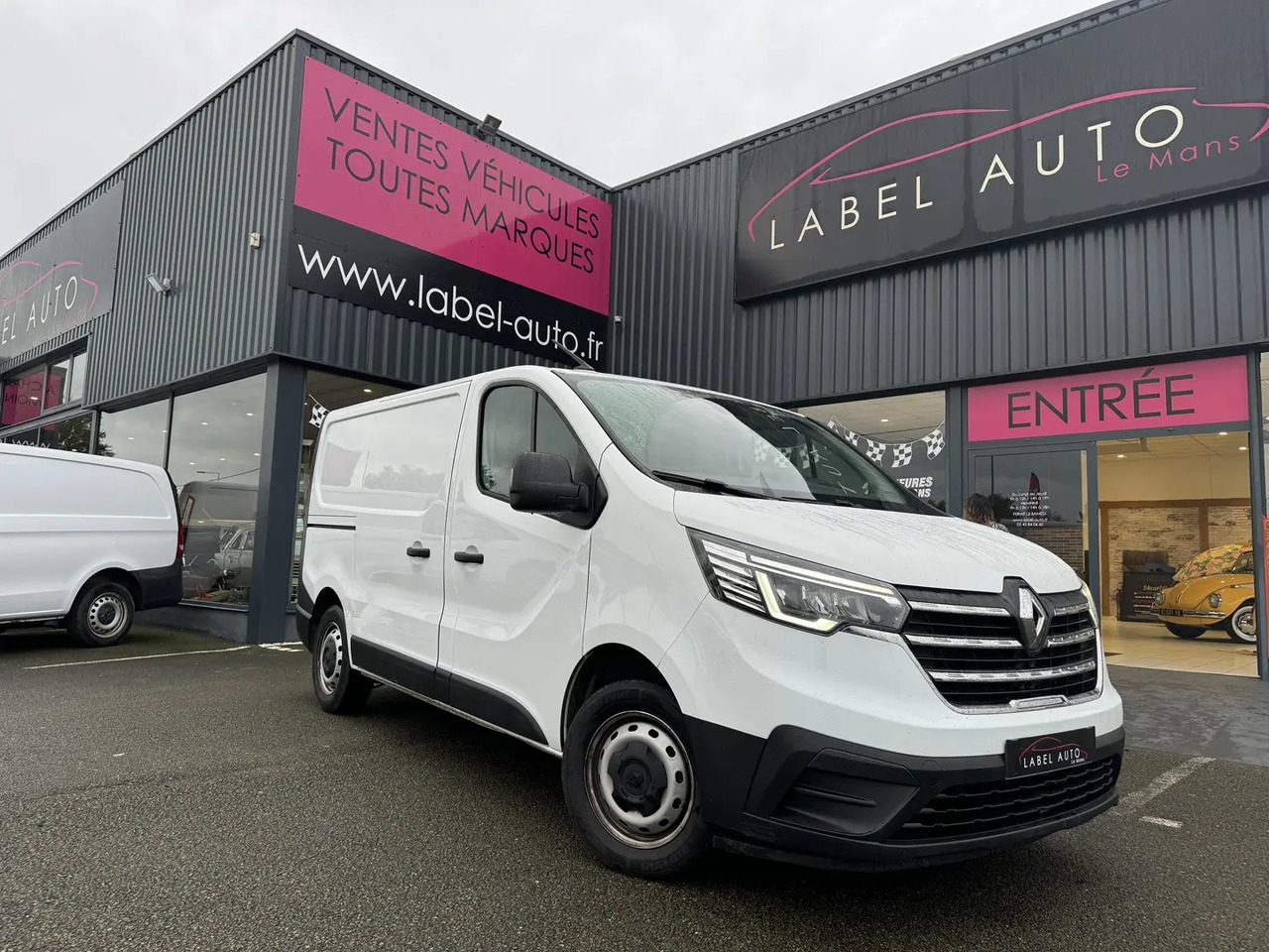 Renault Trafic L1H1 2T8 2.0 BLUE DCI 130CH GRAND CONFORT - Kastenwagen: das Bild 1 Renault Trafic L1H1 2T8 2.0 BLUE DCI 130CH GRAND CONFORT - Kastenwagen: das Bild 1