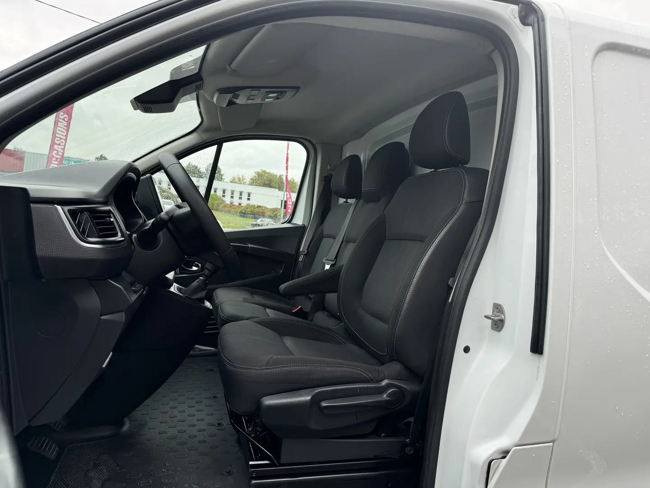 Renault Trafic L1H1 2T8 2.0 BLUE DCI 130CH GRAND CONFORT - Kastenwagen: das Bild 5 Renault Trafic L1H1 2T8 2.0 BLUE DCI 130CH GRAND CONFORT - Kastenwagen: das Bild 5