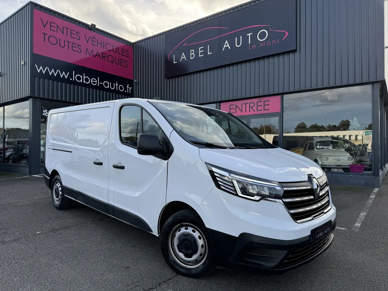 Renault Trafic L2H1 3T 2.0 BLUE DCI 130CH GRAND CONFORT - Kastenwagen: das Bild 1 Renault Trafic L2H1 3T 2.0 BLUE DCI 130CH GRAND CONFORT - Kastenwagen: das Bild 1