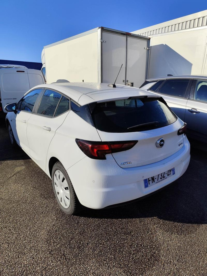 Opel Astra 1,5 Diesel 105 cv BVM6 5 places Edition business - PKW: das Bild 3 Opel Astra 1,5 Diesel 105 cv BVM6 5 places Edition business - PKW: das Bild 3